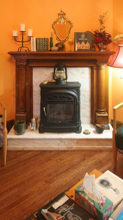 Bed & Breakfast Bonnevue Manor 2*