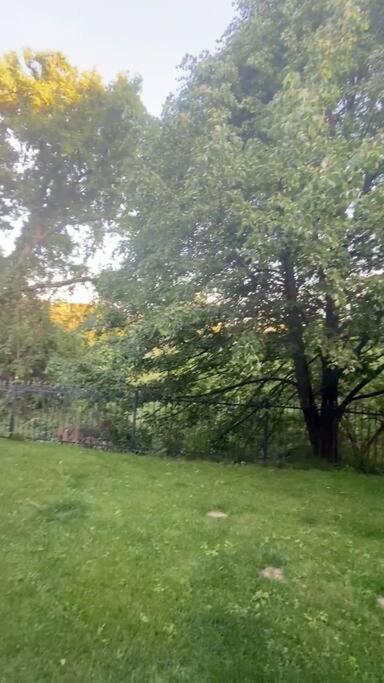 Apartment Serene Don River Nature Retreat- 2br Apartment, Private Patio, Free Breakfast & Parking Toronto