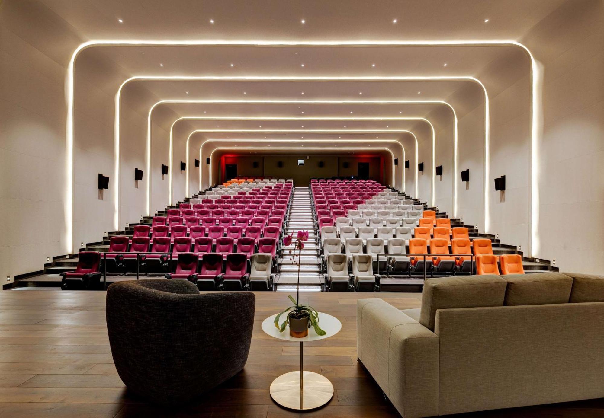 X Toronto, A Destination By Hyatt Toronto