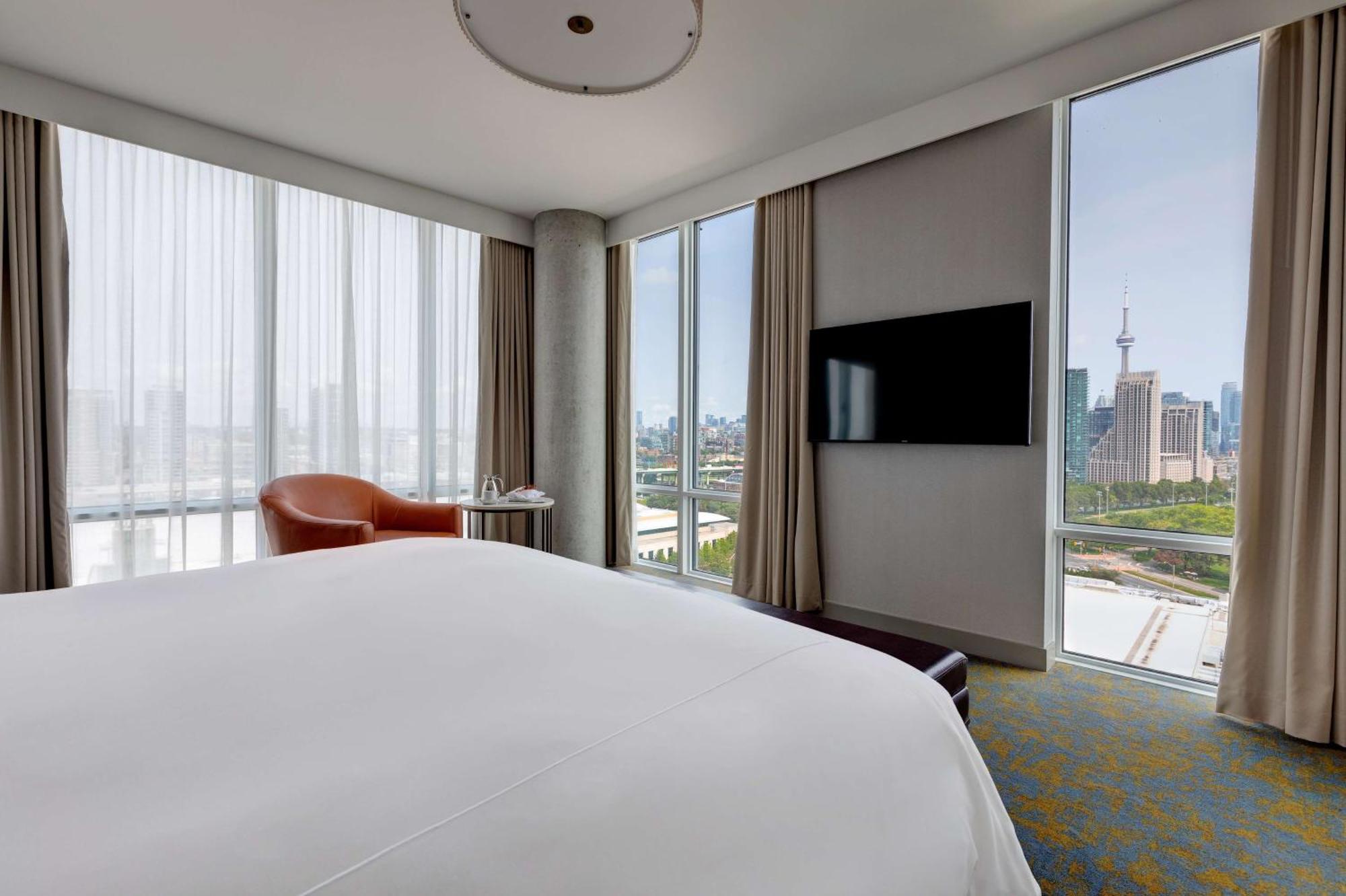 X Toronto, A Destination By Hyatt 5* Toronto