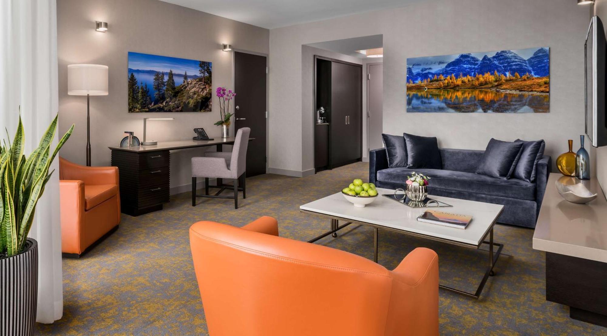 X Toronto, A Destination By Hyatt Toronto