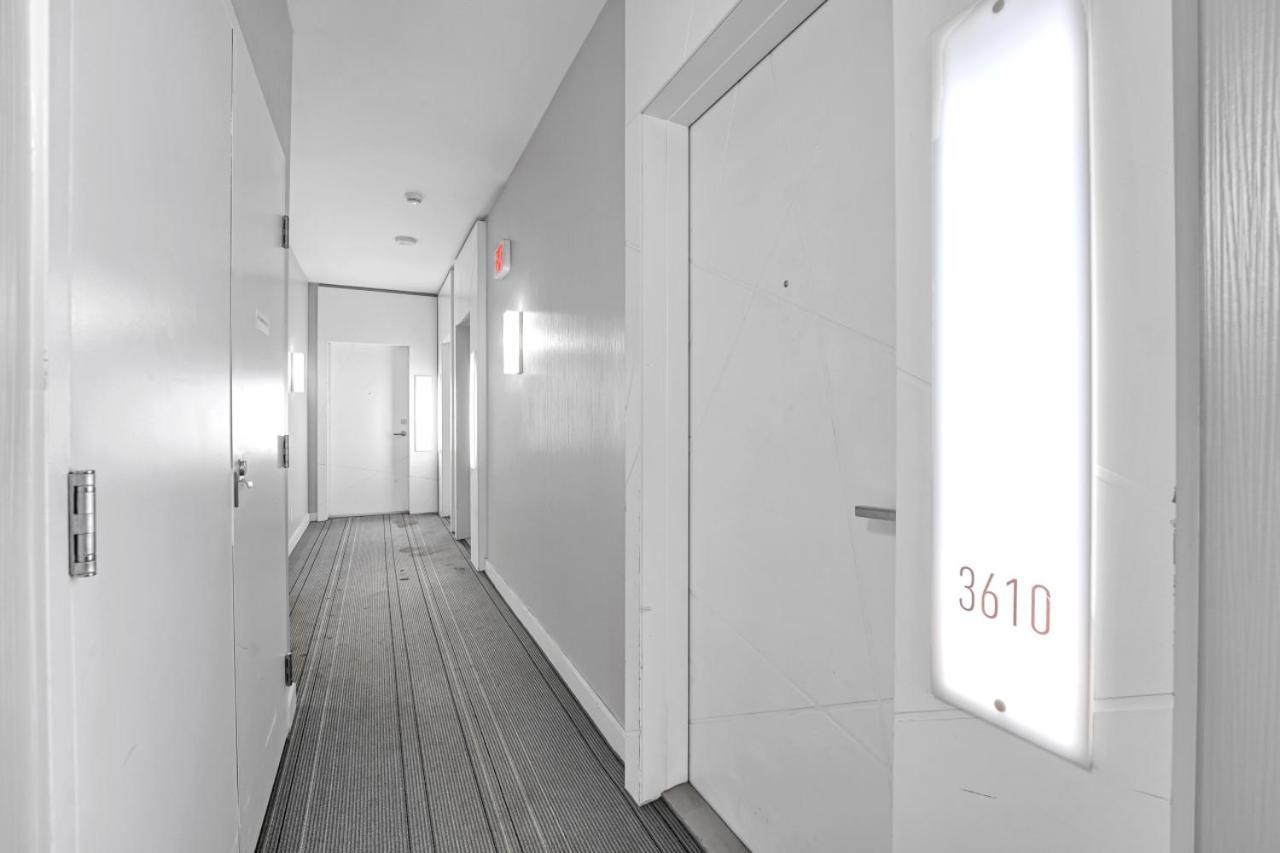 Ferienhaus Cozy Unit Near Scotiabank Arena, Mtcc & Rogers Centre Toronto