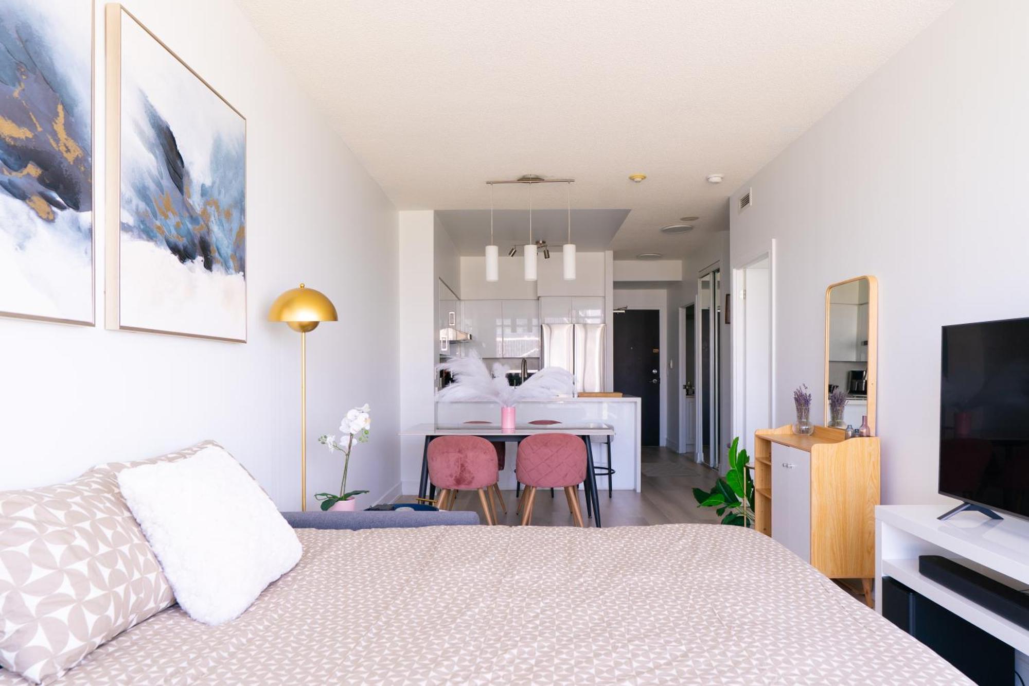 Vip Wing 2 Queen Beds - Cn Tower & Lakeside - Free Parking * Toronto