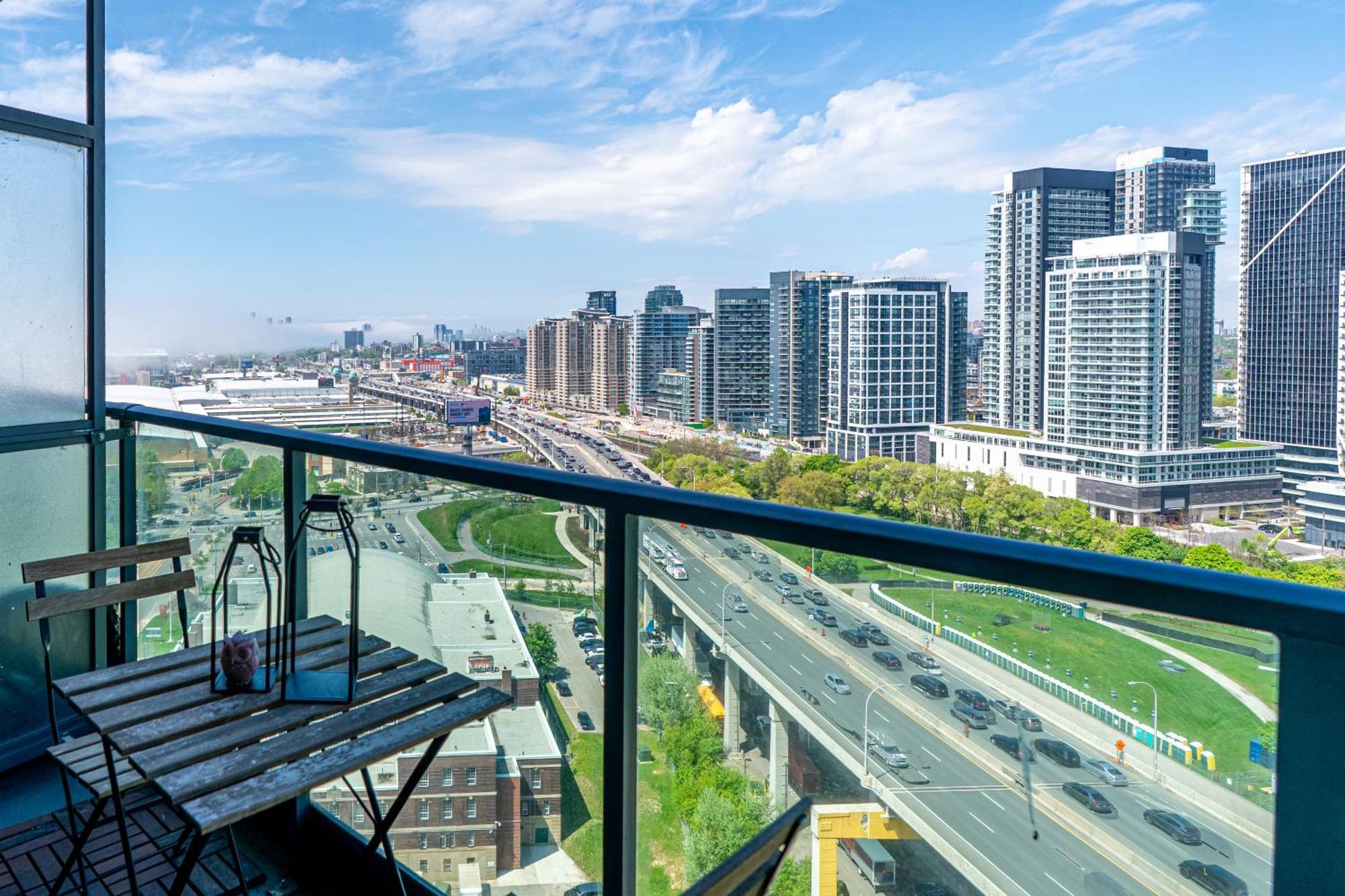 Vip Wing 2 Queen Beds - Cn Tower & Lakeside - Free Parking Toronto