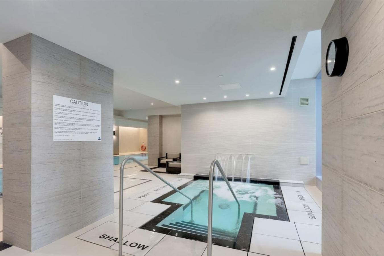 Cozy Condo Near Restaurant Ttc Apartment *