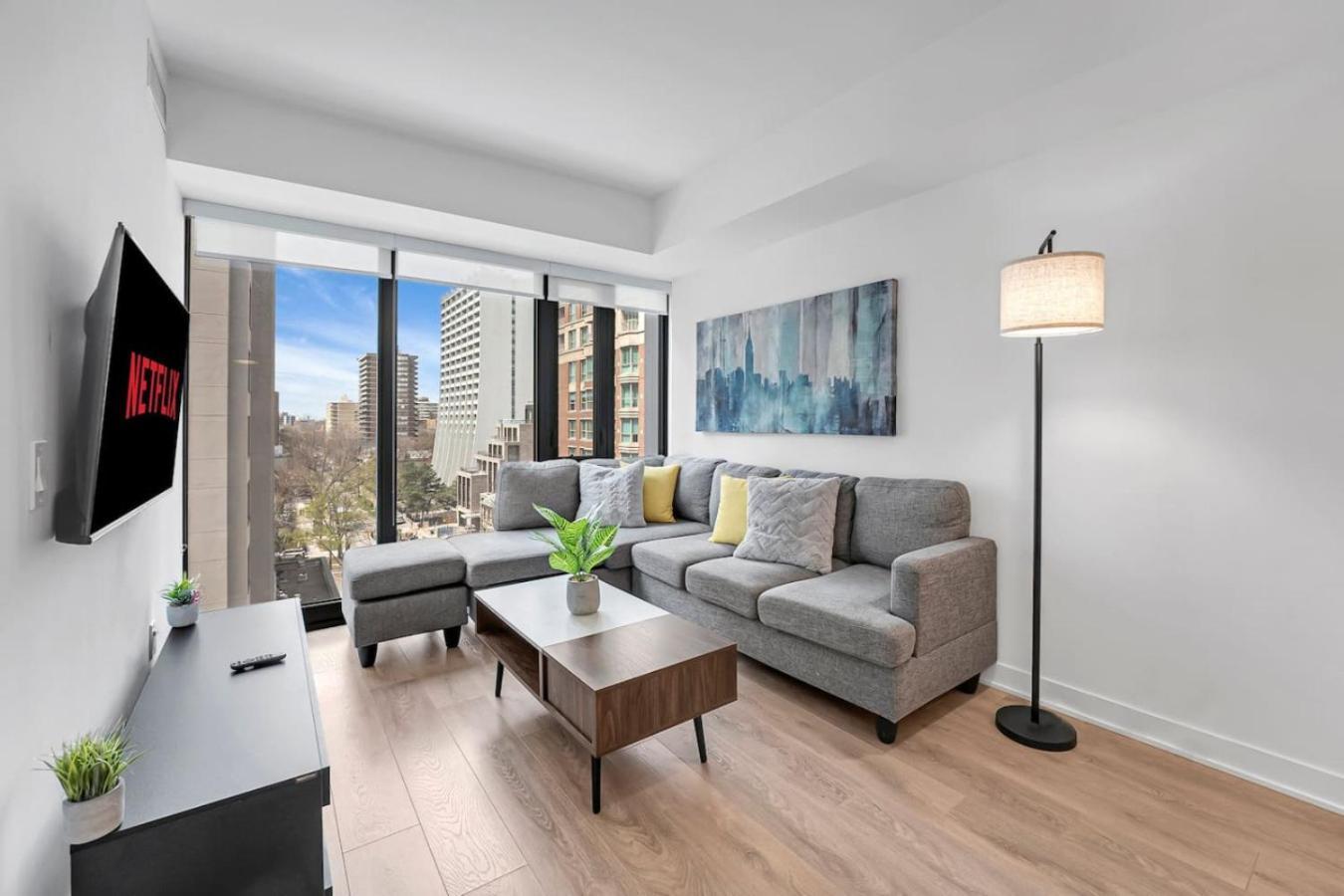 Cozy Condo Near Restaurant Ttc Apartment *