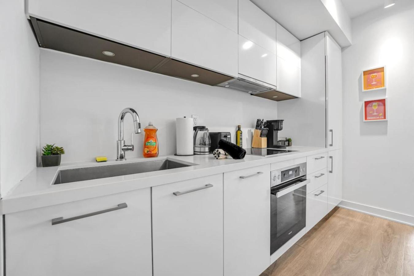 Apartment Cozy Condo Near Restaurant Ttc *
