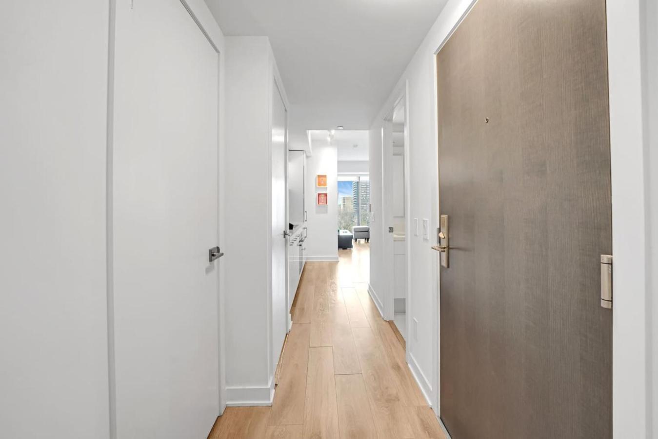 Cozy Condo Near Restaurant Ttc Toronto