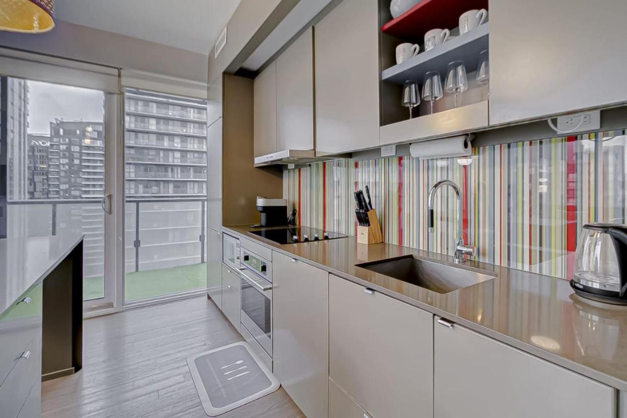 The Skyline Retreat By Instant Toronto