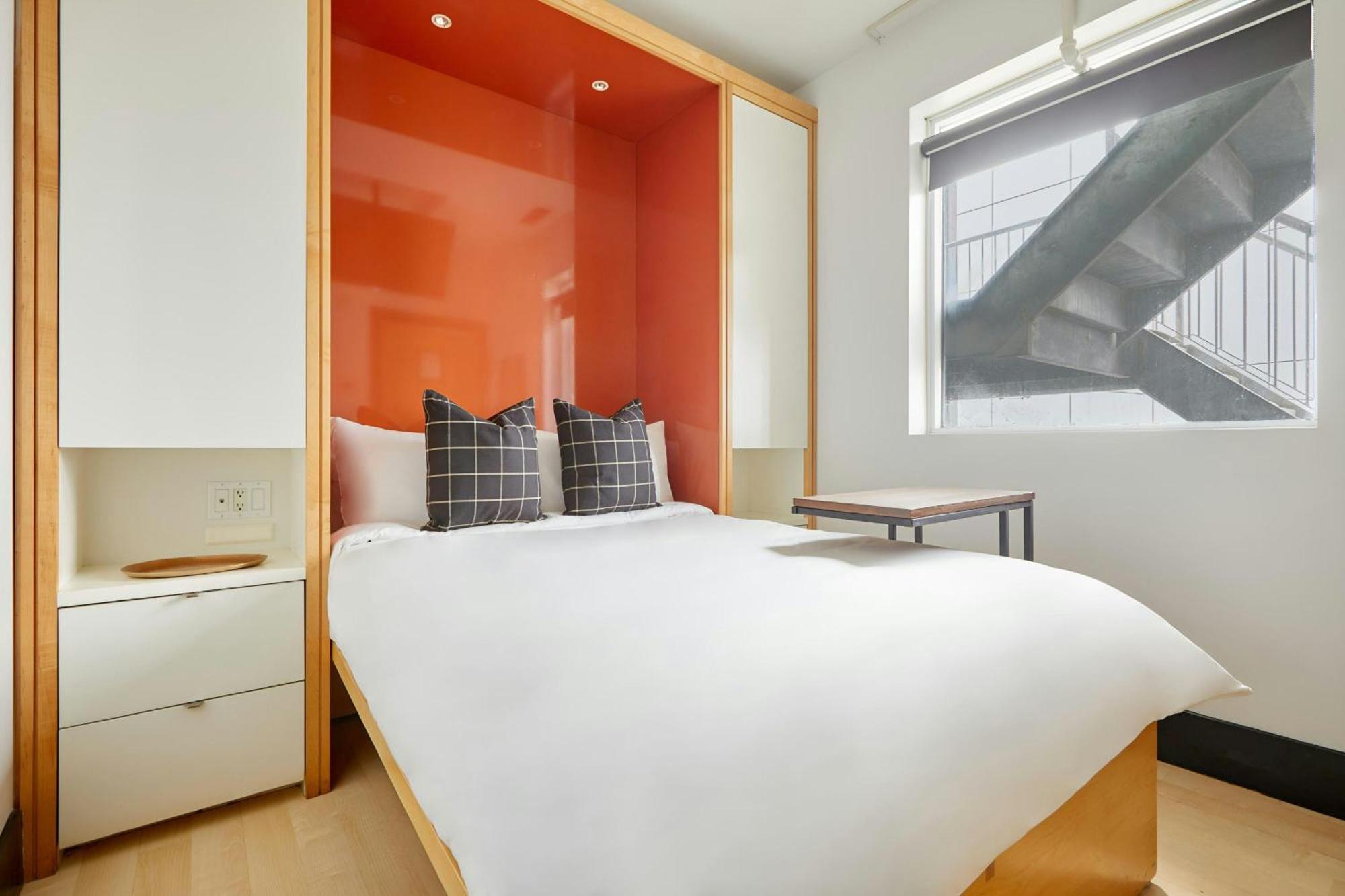 The Beverley Queen West, Sonder By Marriott Bonvoy Hotel Toronto