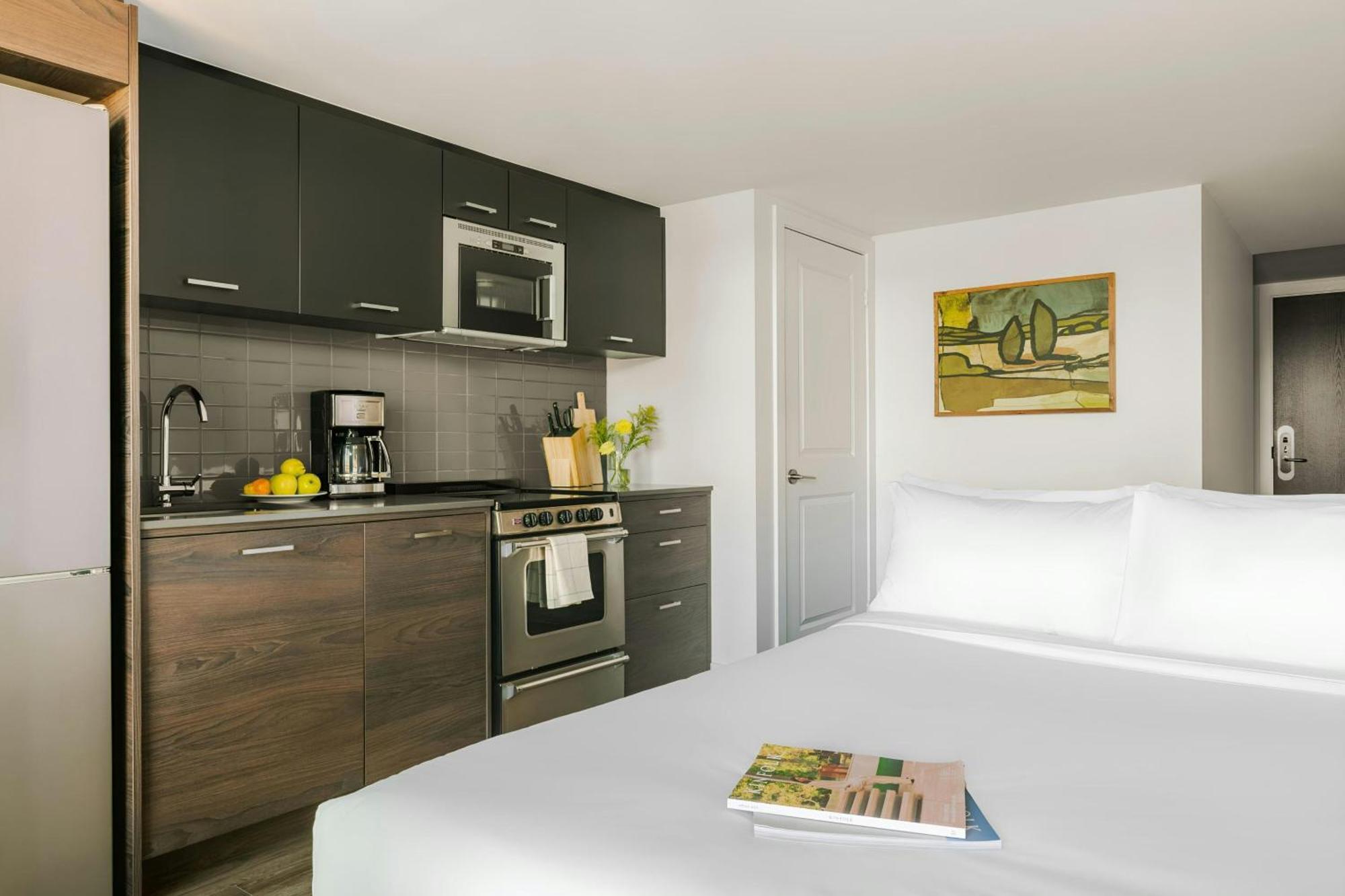 Sonder By Marriott Bonvoy Artesa West Queen West Hotel