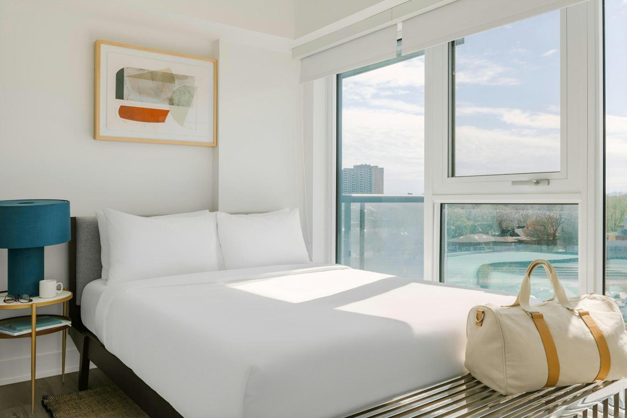 Sonder By Marriott Bonvoy Artesa West Queen West Toronto