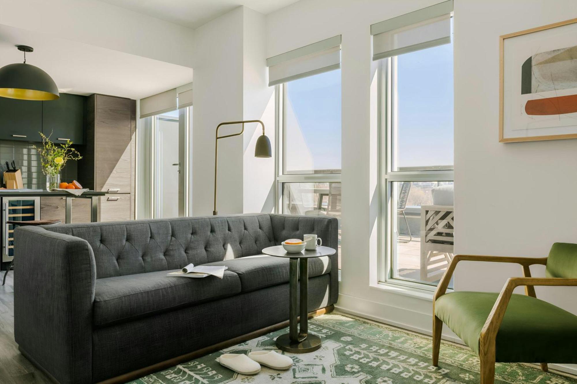 Sonder By Marriott Bonvoy Artesa West Queen West Hotel Toronto