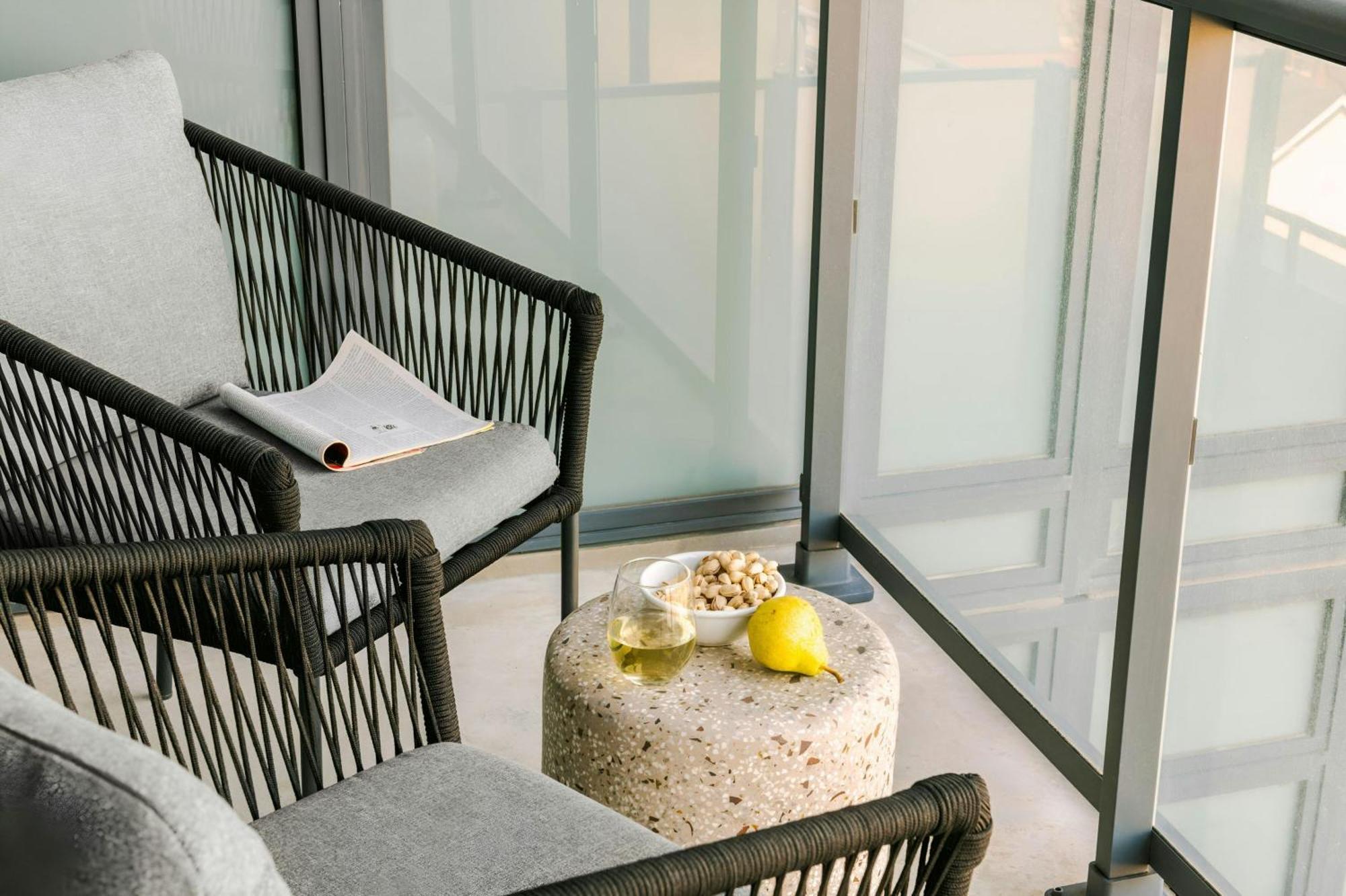 Hotel Sonder By Marriott Bonvoy Artesa West Queen West Toronto