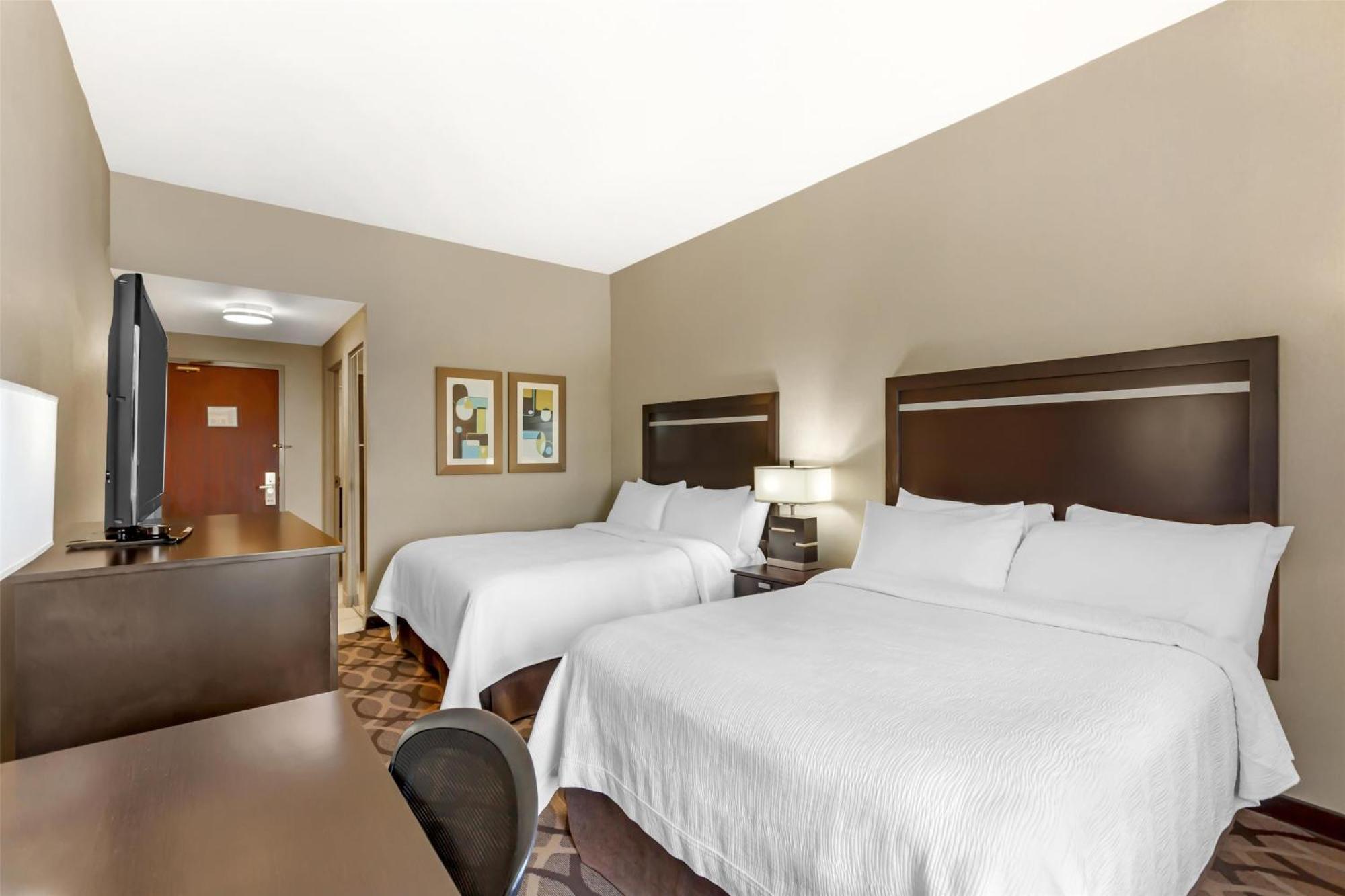 Western Travel Airport Hotel 3*