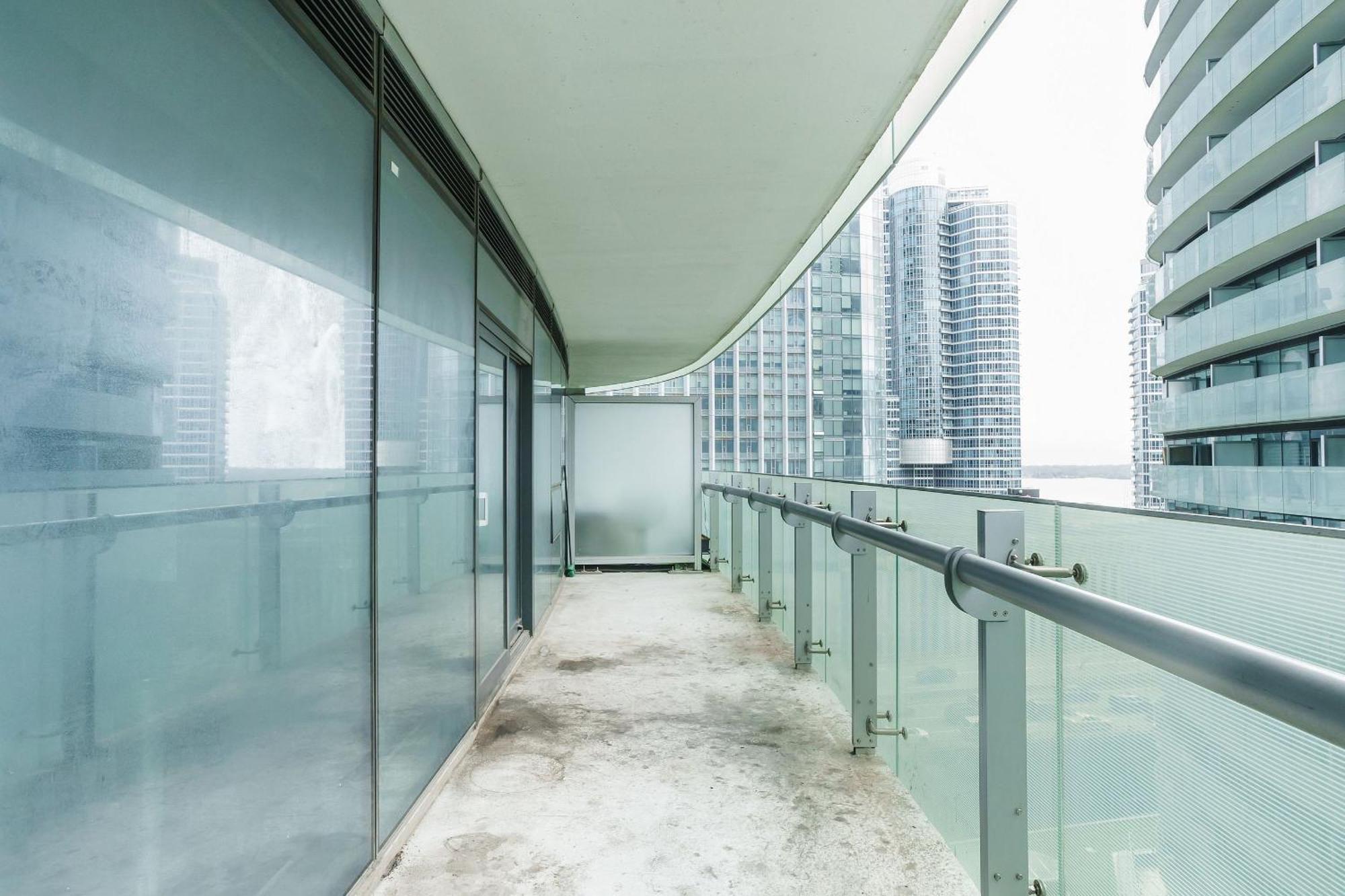 The One Apartment