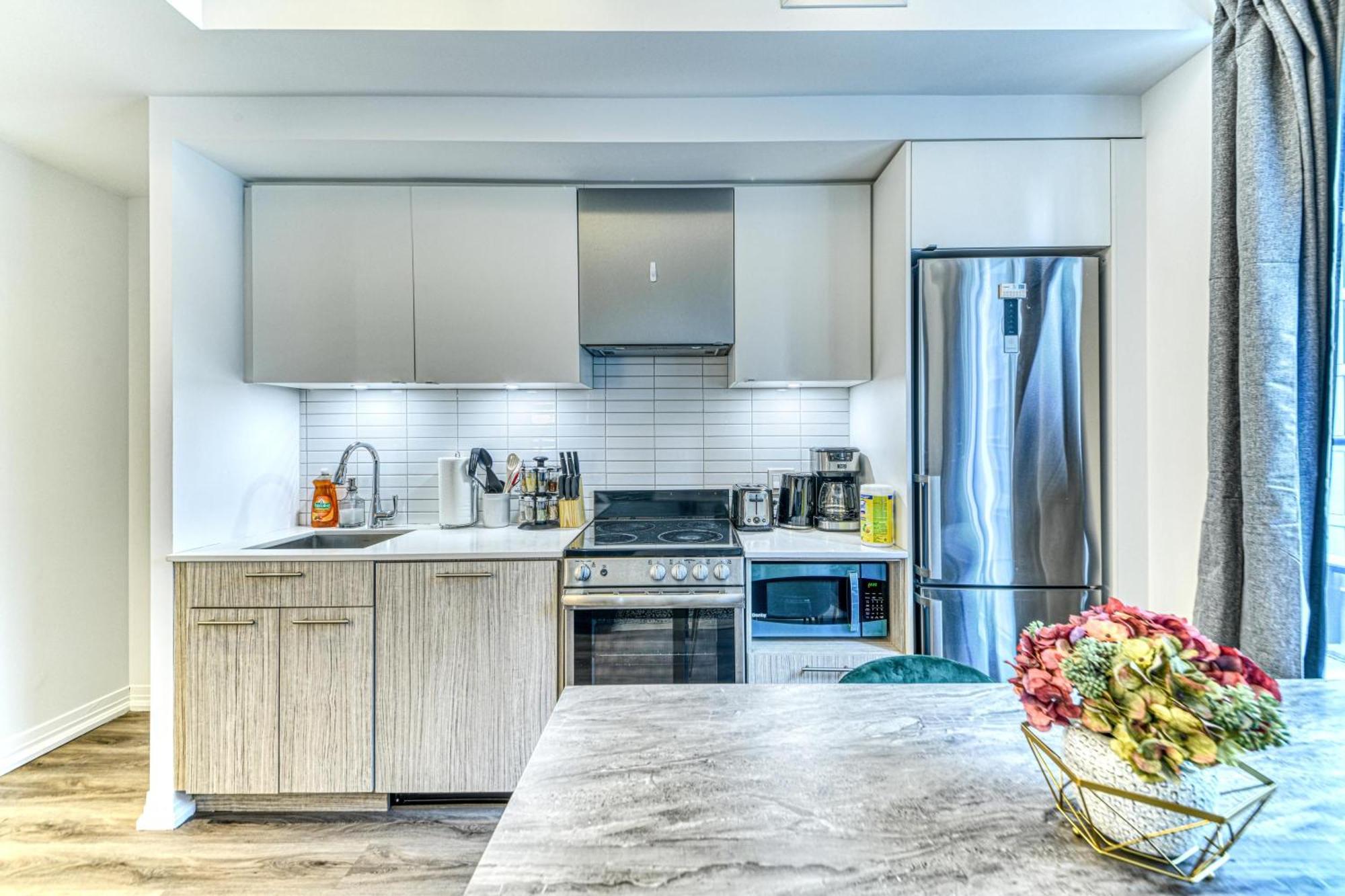 Rivetstays - The Jarvis Toronto