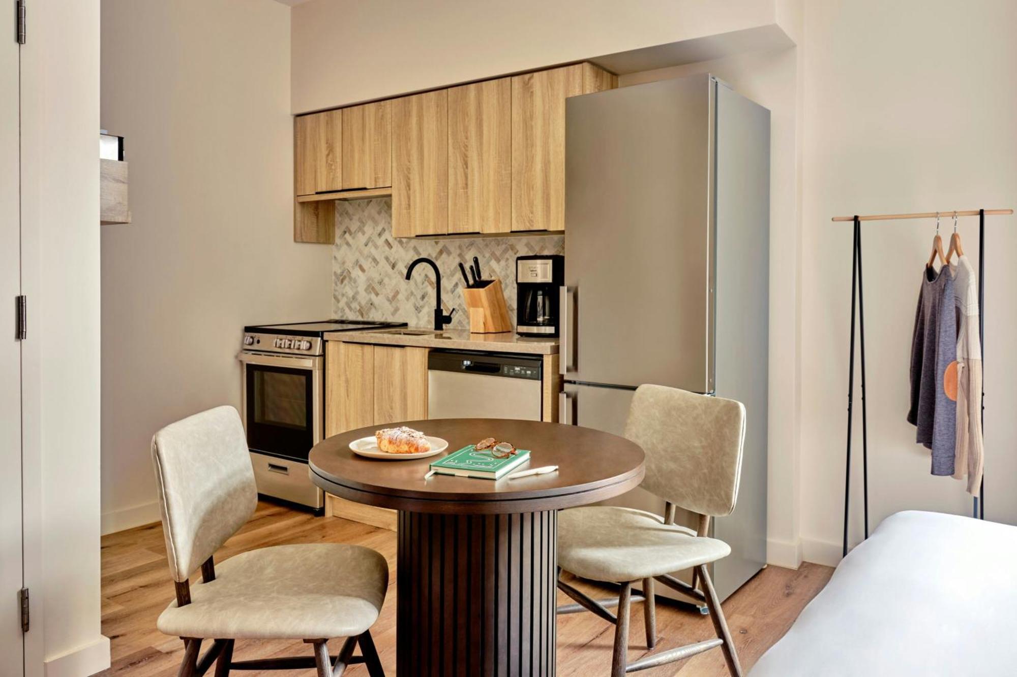 Sonder By Marriott Bonvoy The Nealon Hotel Toronto