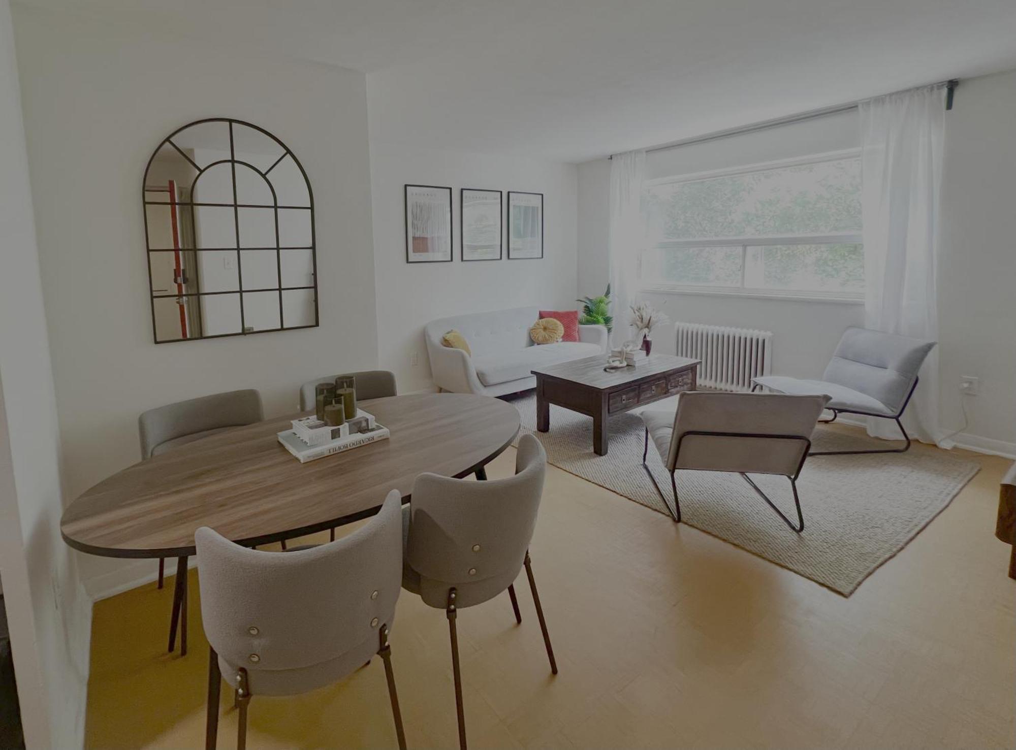 Cozy Upper Beaches Apartment *