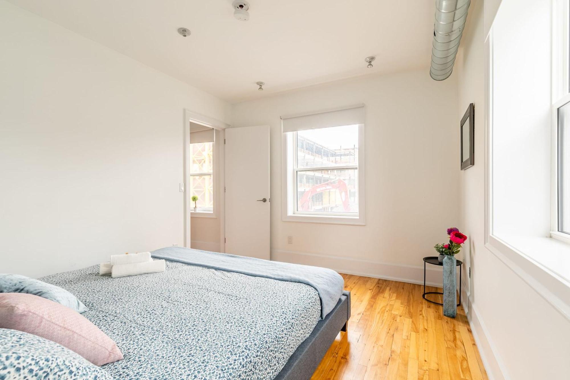 Trendy 2br Pet-friendly Flat - Leslieville Toronto