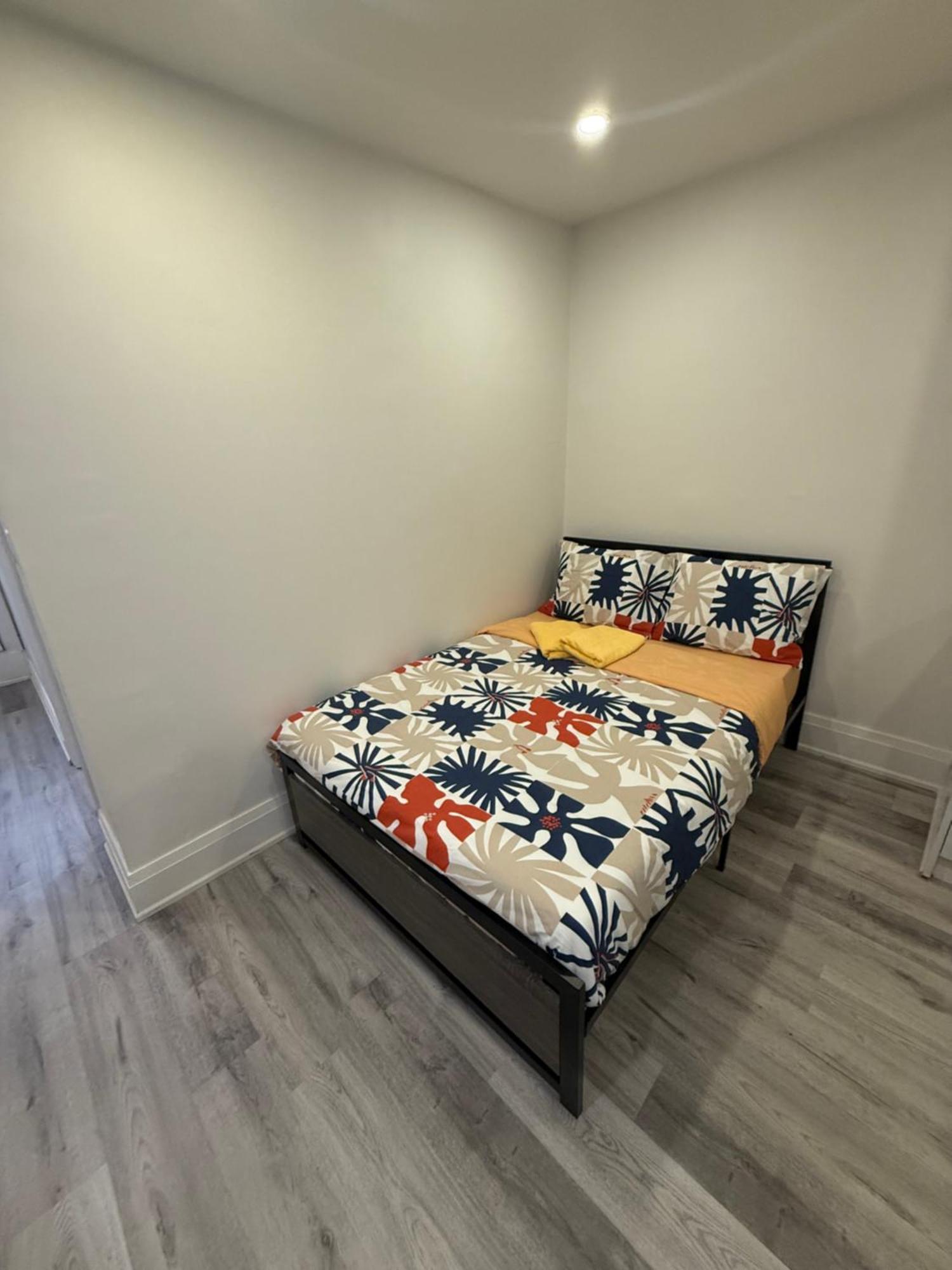 Apartment Full For 8 People- Entertainment District *