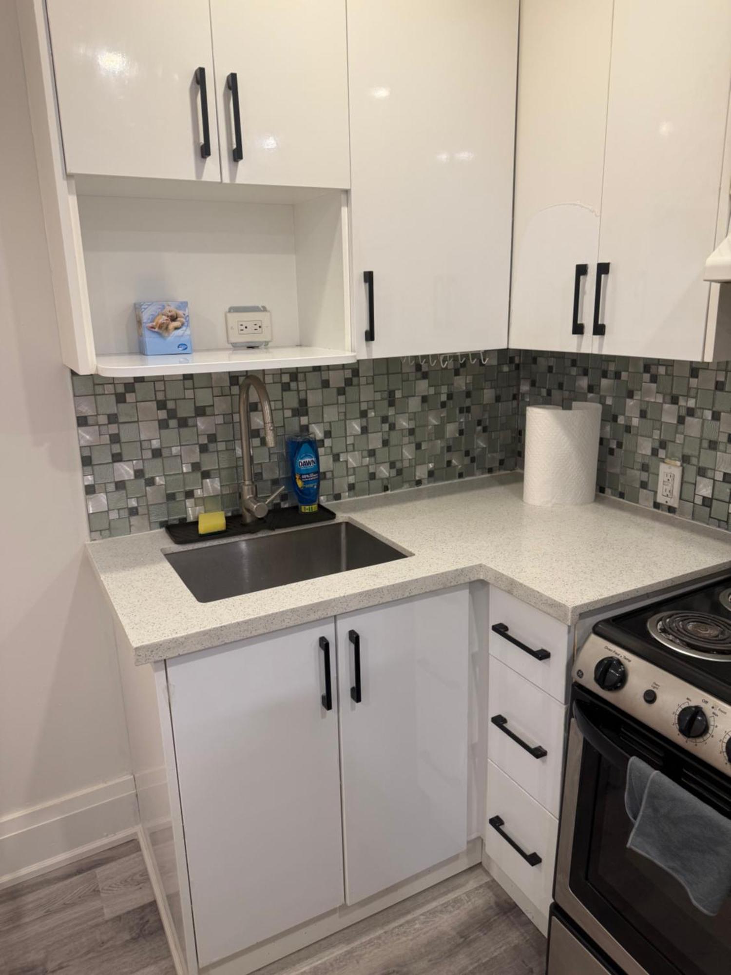 Apartment Full For 8 People- Entertainment District Toronto
