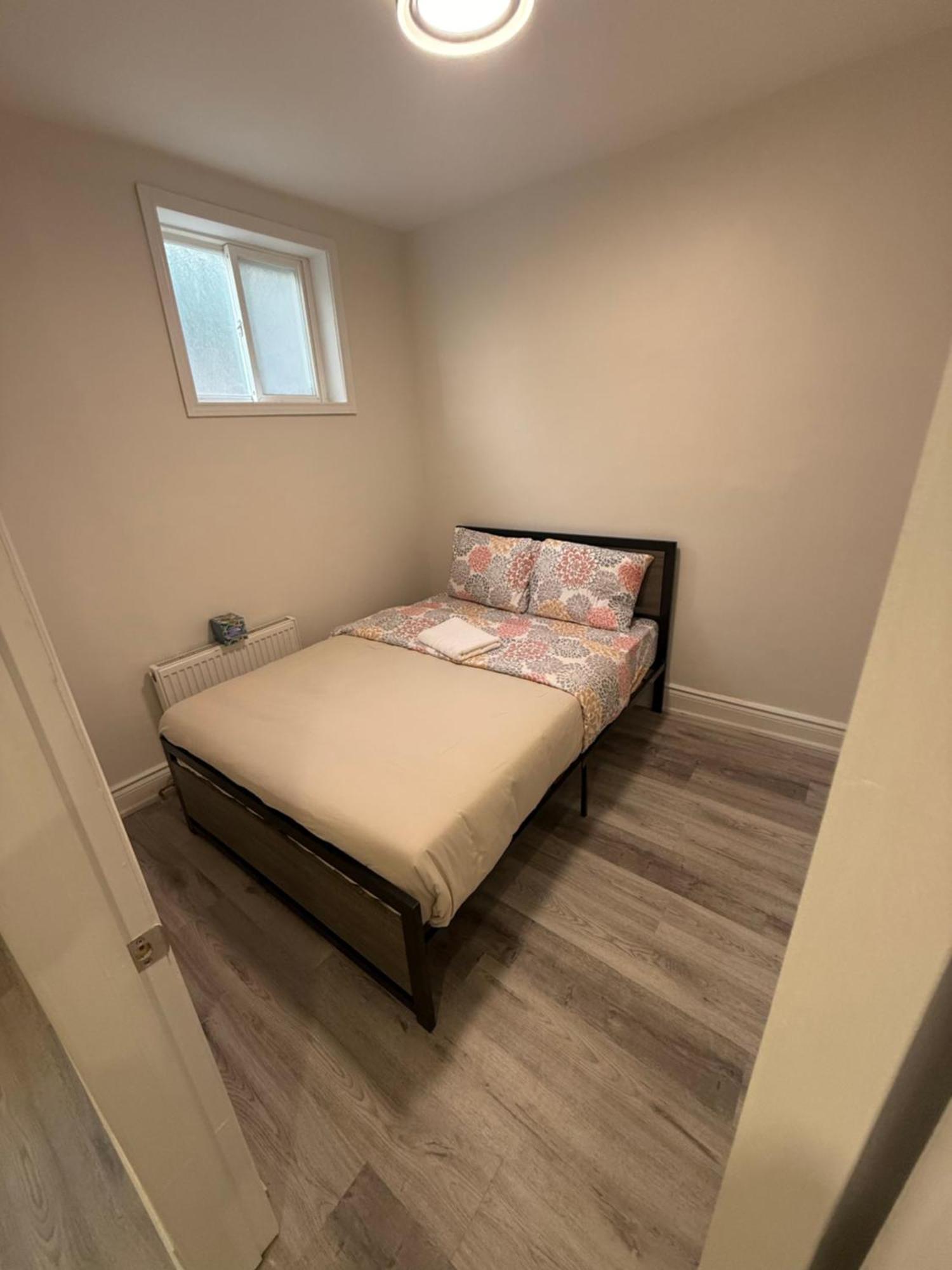 Full For 8 People- Entertainment District
