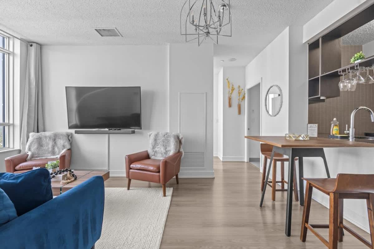 Gorgeous 2br Near Airport And Downtown Ferienhaus *