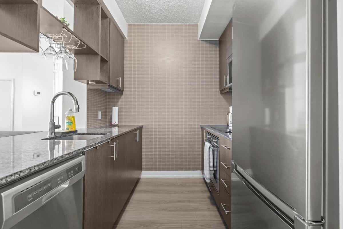 Gorgeous 2br Near Airport And Downtown *