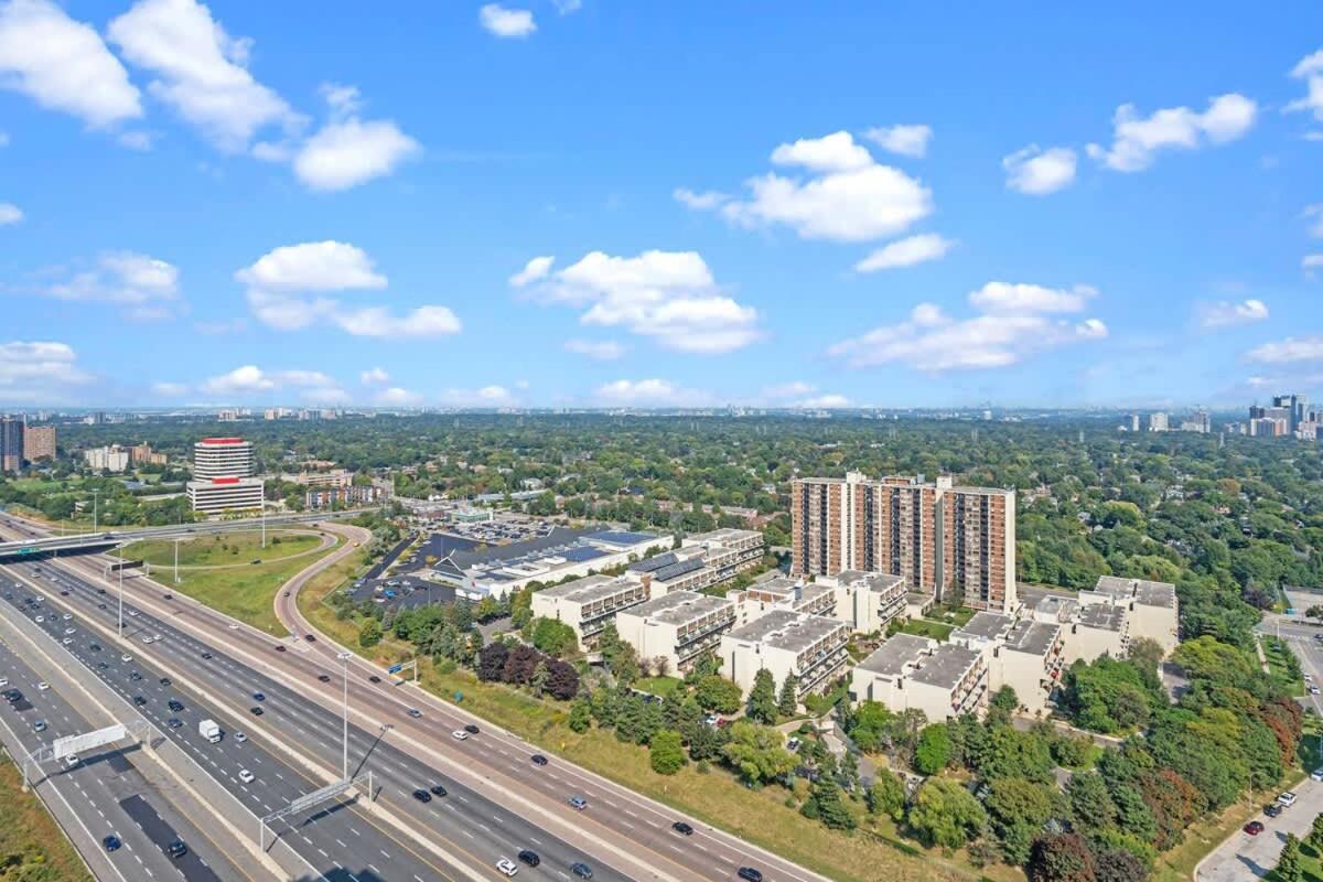 Ferienhaus Gorgeous 2br Near Airport And Downtown Toronto