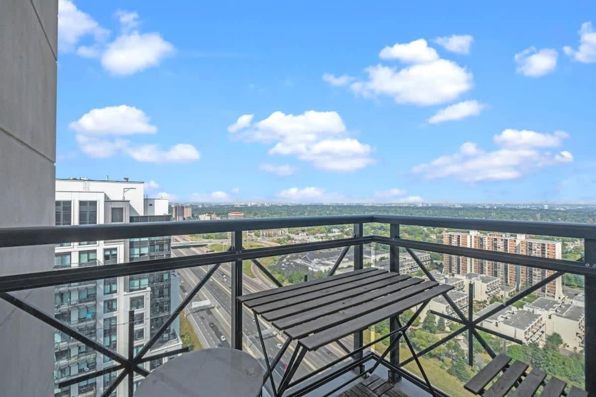Gorgeous 2br Near Airport And Downtown Ferienhaus