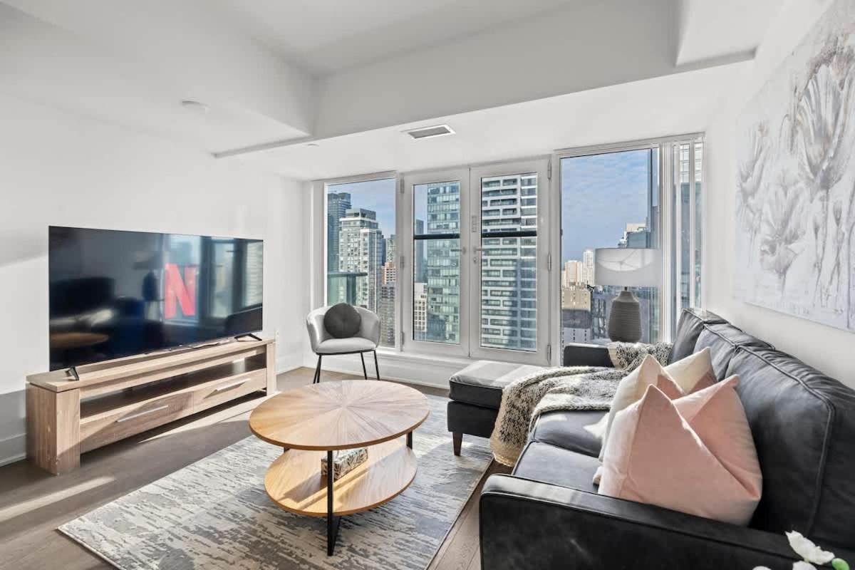 Royal Retreat 1b In Downtown Yorkville * Toronto
