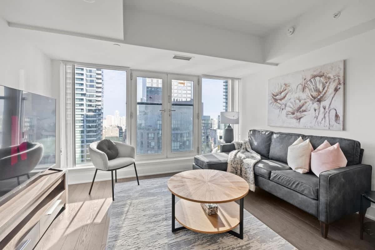 Royal Retreat 1b In Downtown Yorkville * Toronto