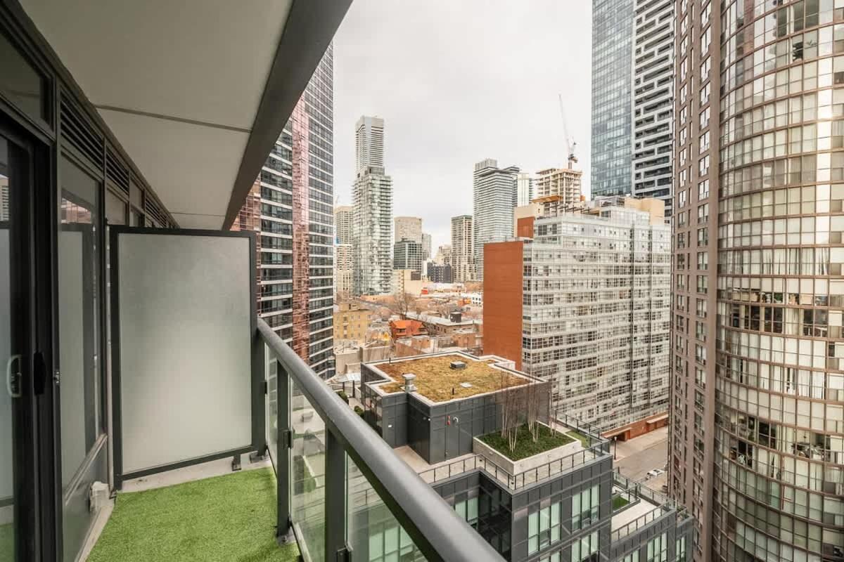 Luxury 1bdr In Downtown