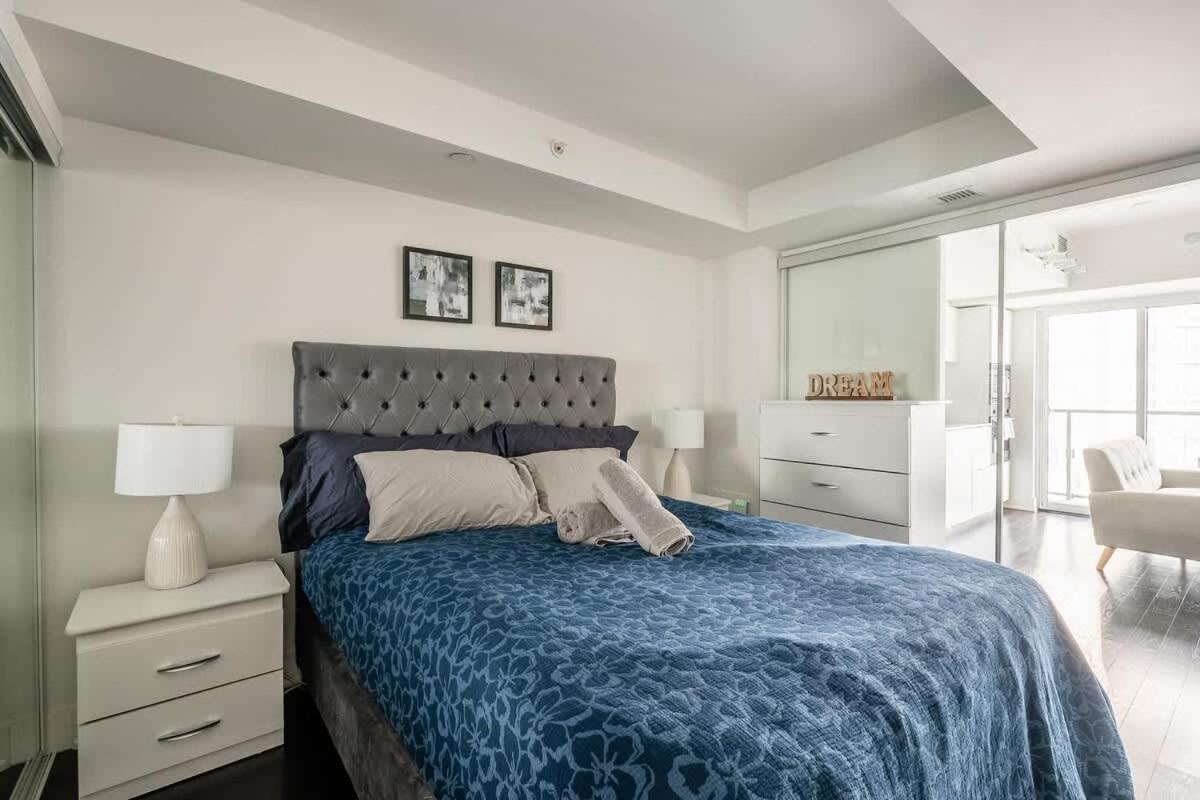 Luxury 1bdr In Downtown Apartment *