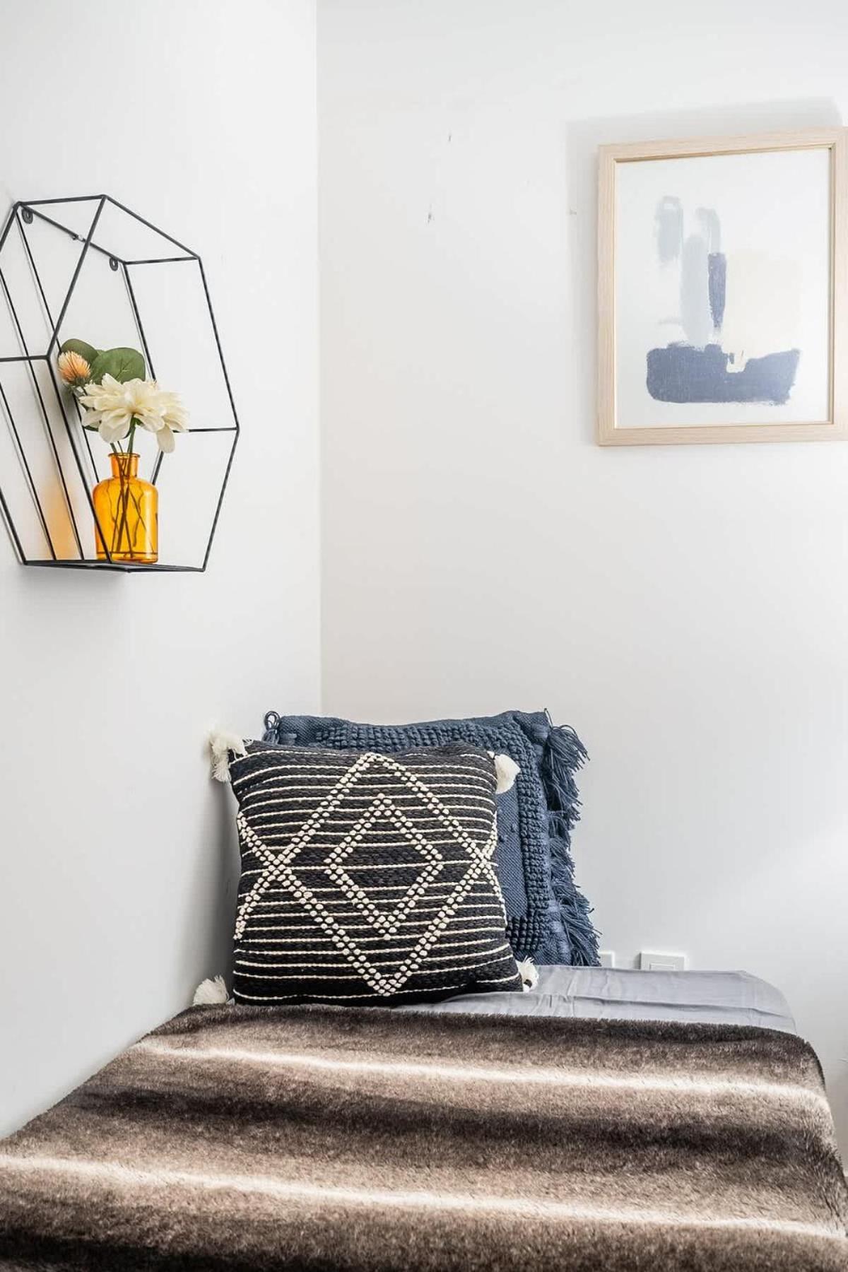 Cozy 1b Luxury Heart Of Toronto