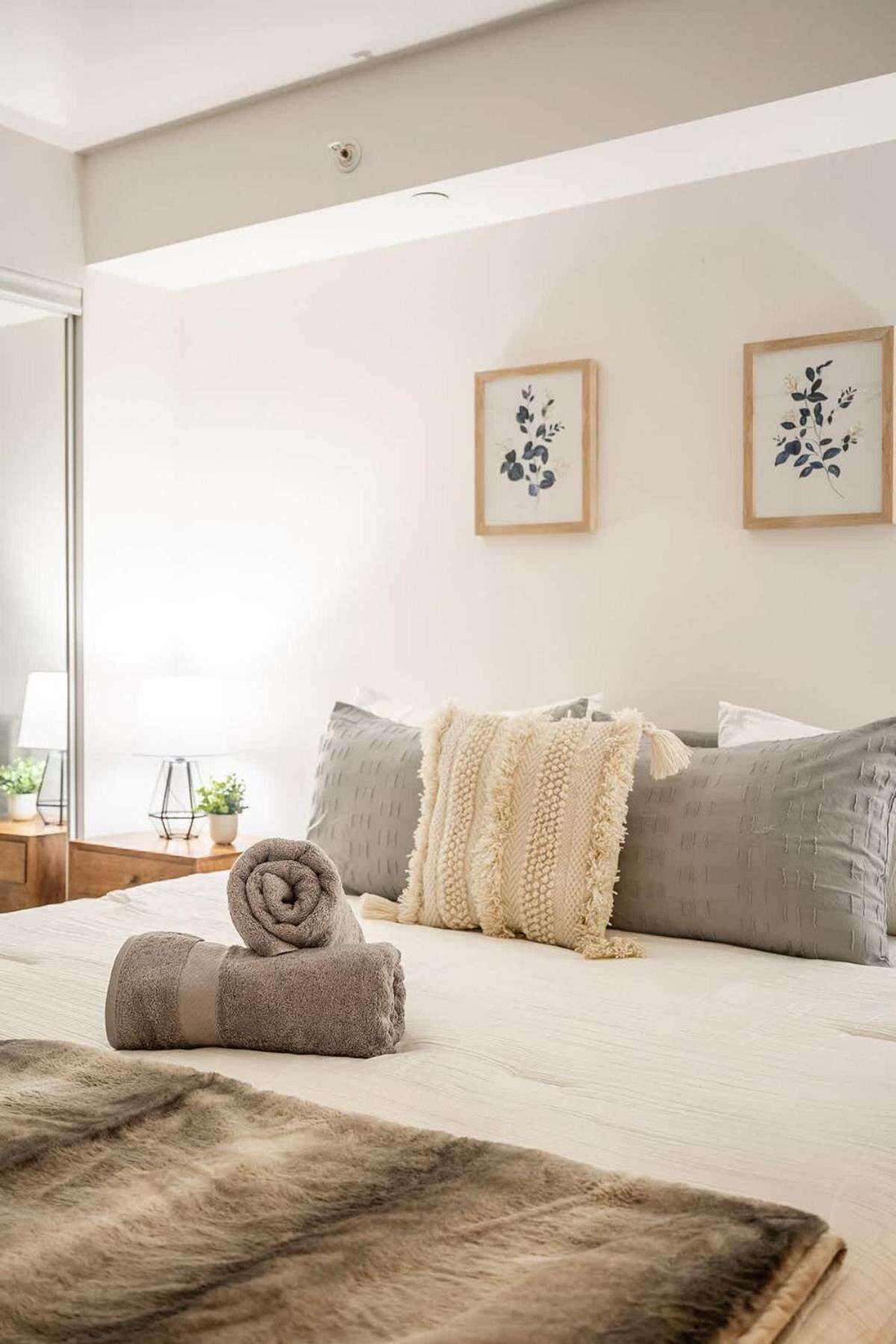 Holiday home California King Bed In Heart Of Downtown Toronto