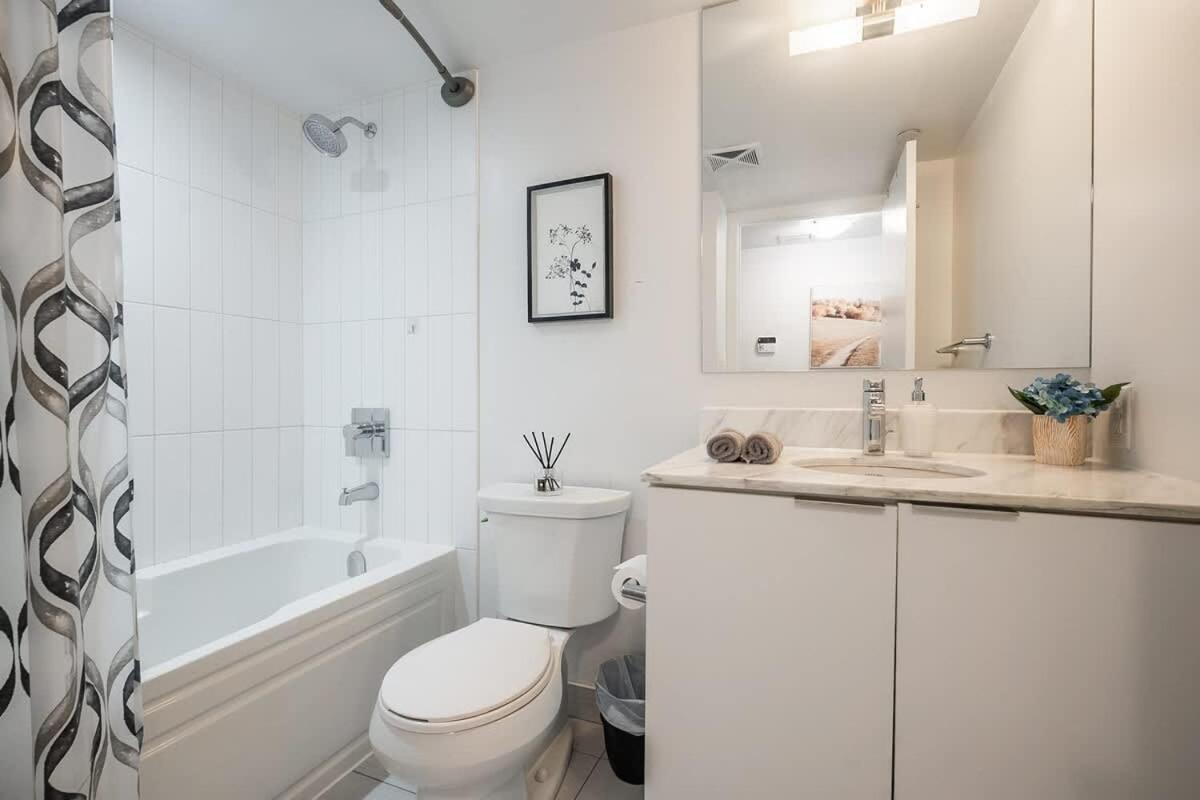Urban Luxury In The Heart Of Downtown *