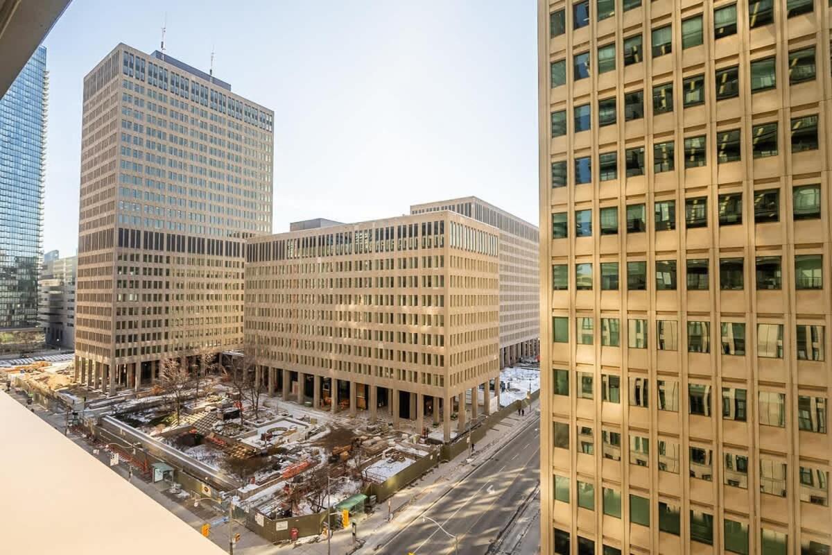 Urban Luxury In The Heart Of Downtown * Toronto