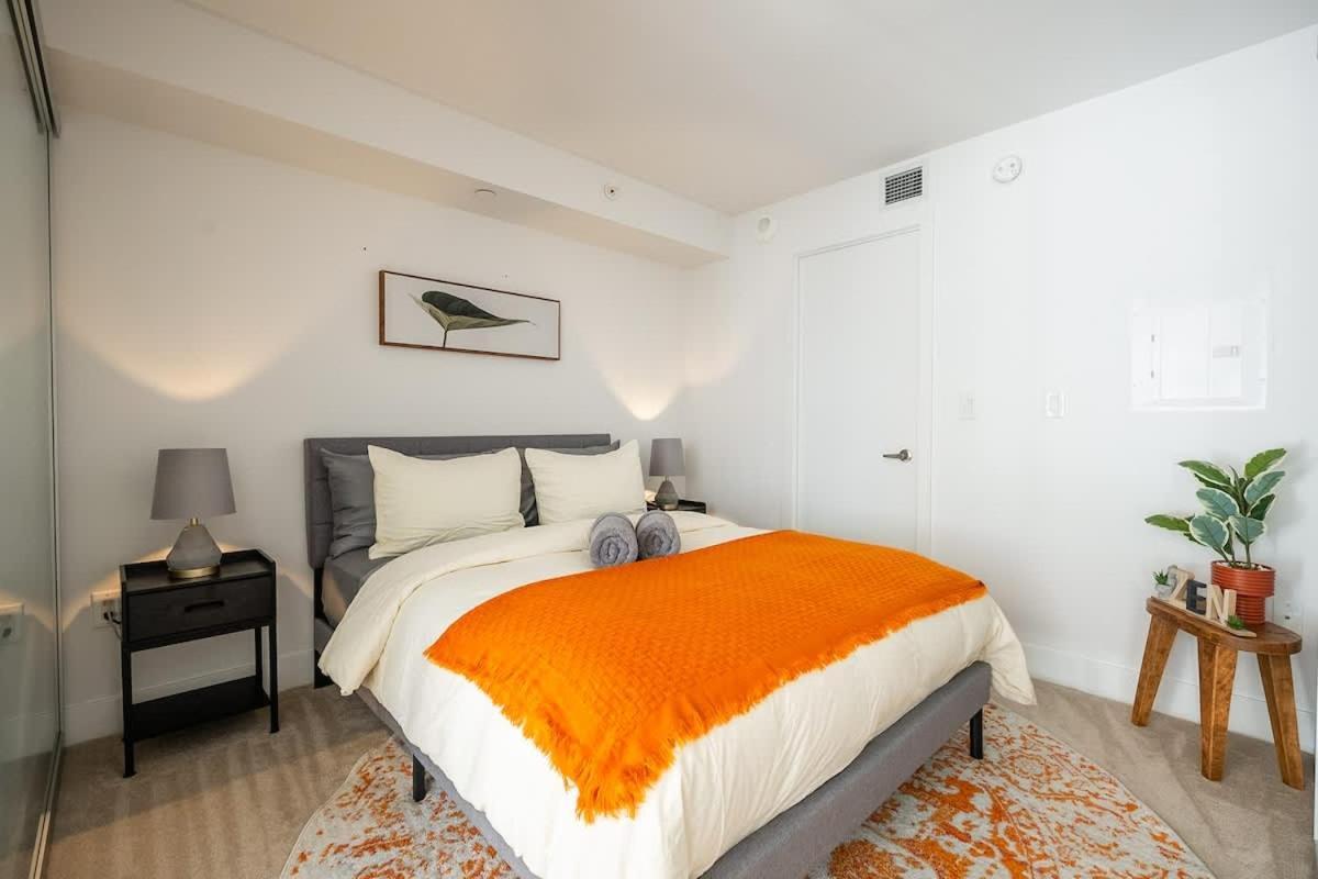 Apartment Urban Luxury In The Heart Of Downtown *