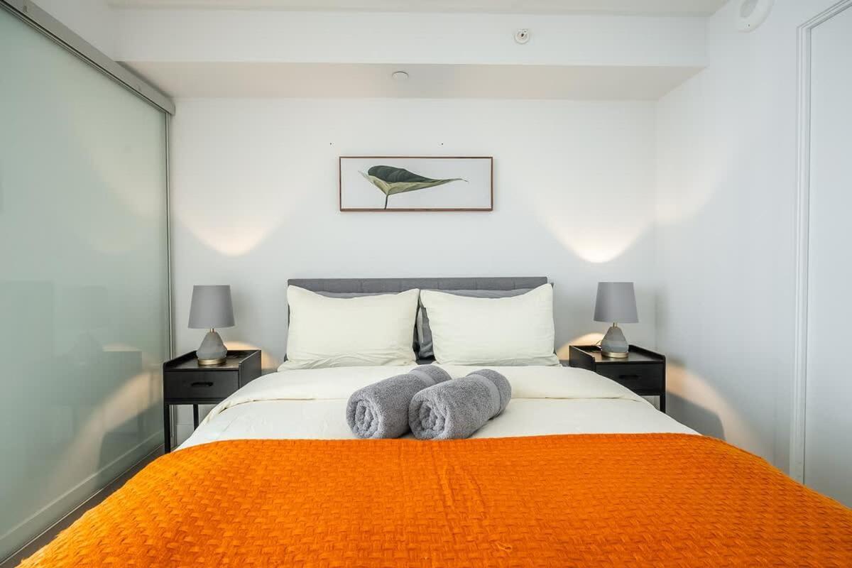 Urban Luxury In The Heart Of Downtown Apartment *