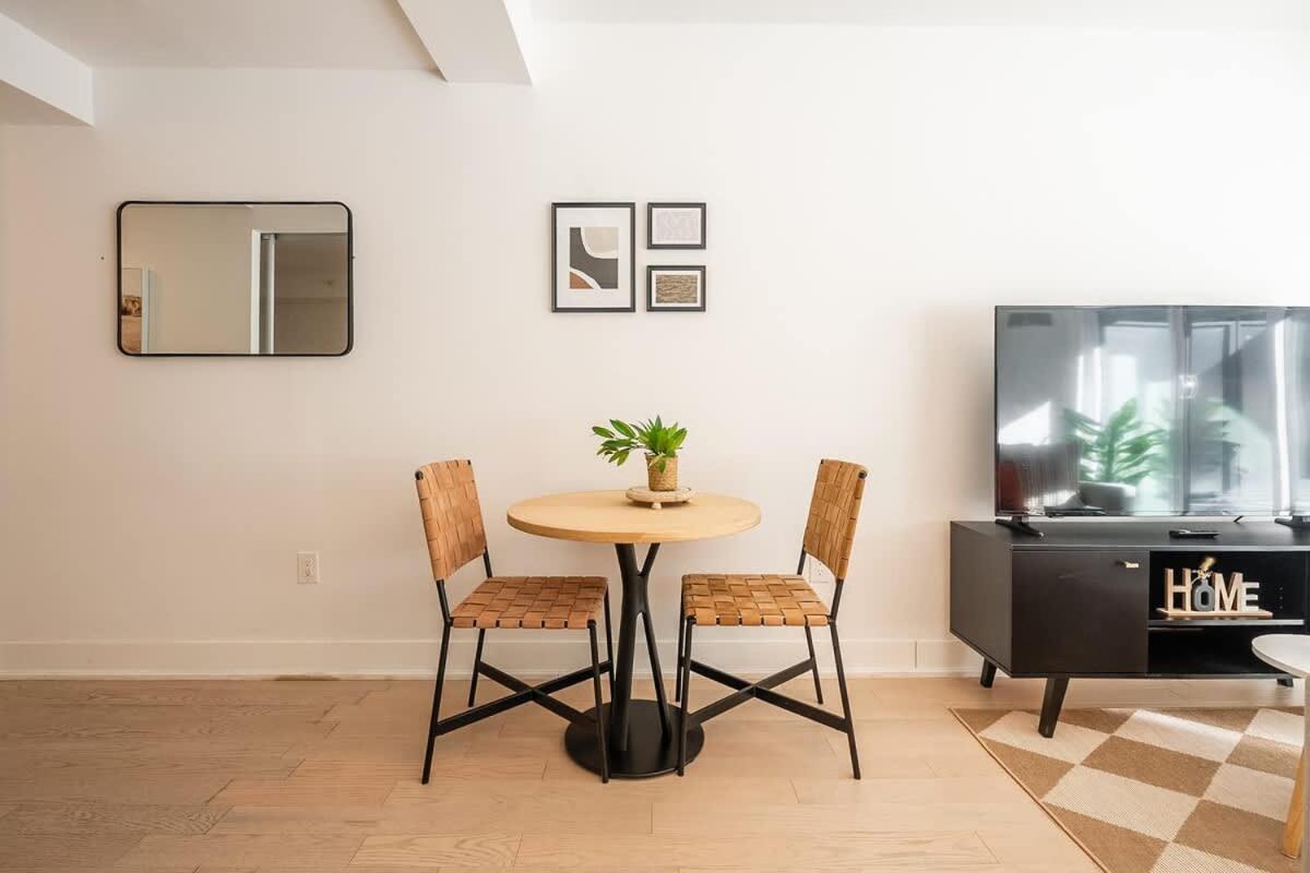Urban Luxury In The Heart Of Downtown Apartment *