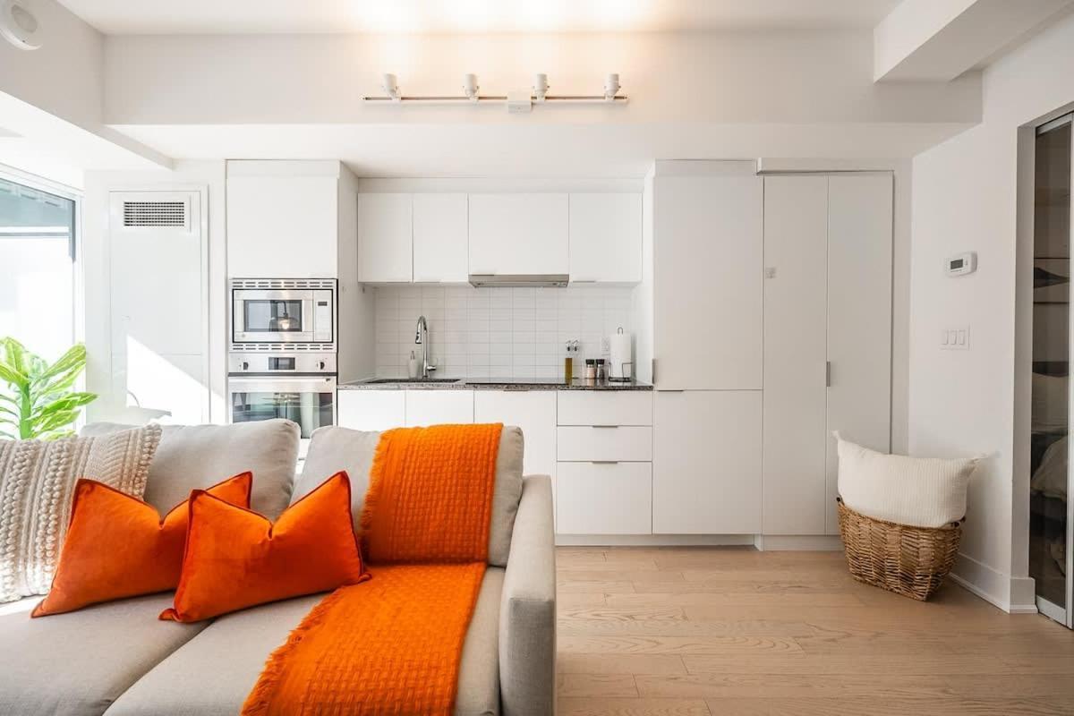 Urban Luxury In The Heart Of Downtown * Toronto