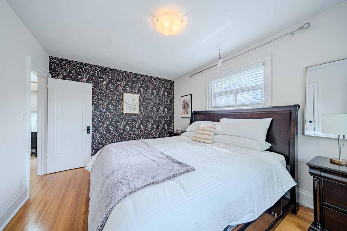 Villa Tranquil - Walk To Shops & Transit Toronto