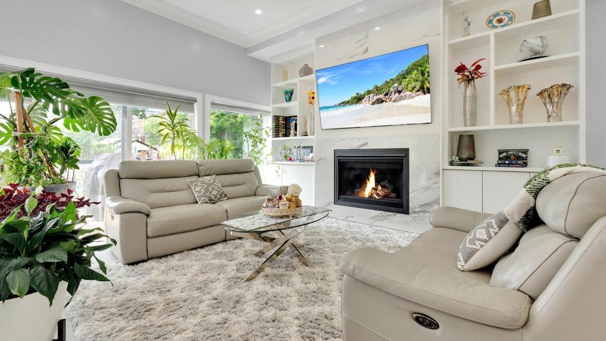 Cozy House In *