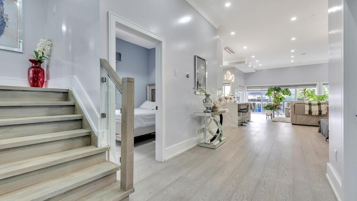 Villa Cozy House In Toronto