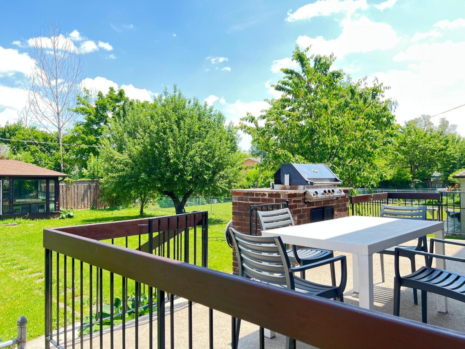 Elegant 6Br Grand Villa In Highland Hill Villa Toronto