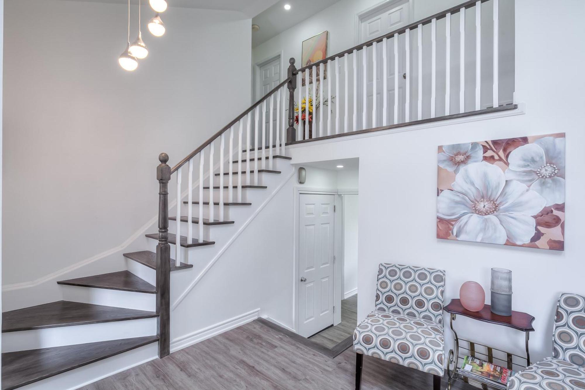 Chic 3br Luxury Modern * Toronto