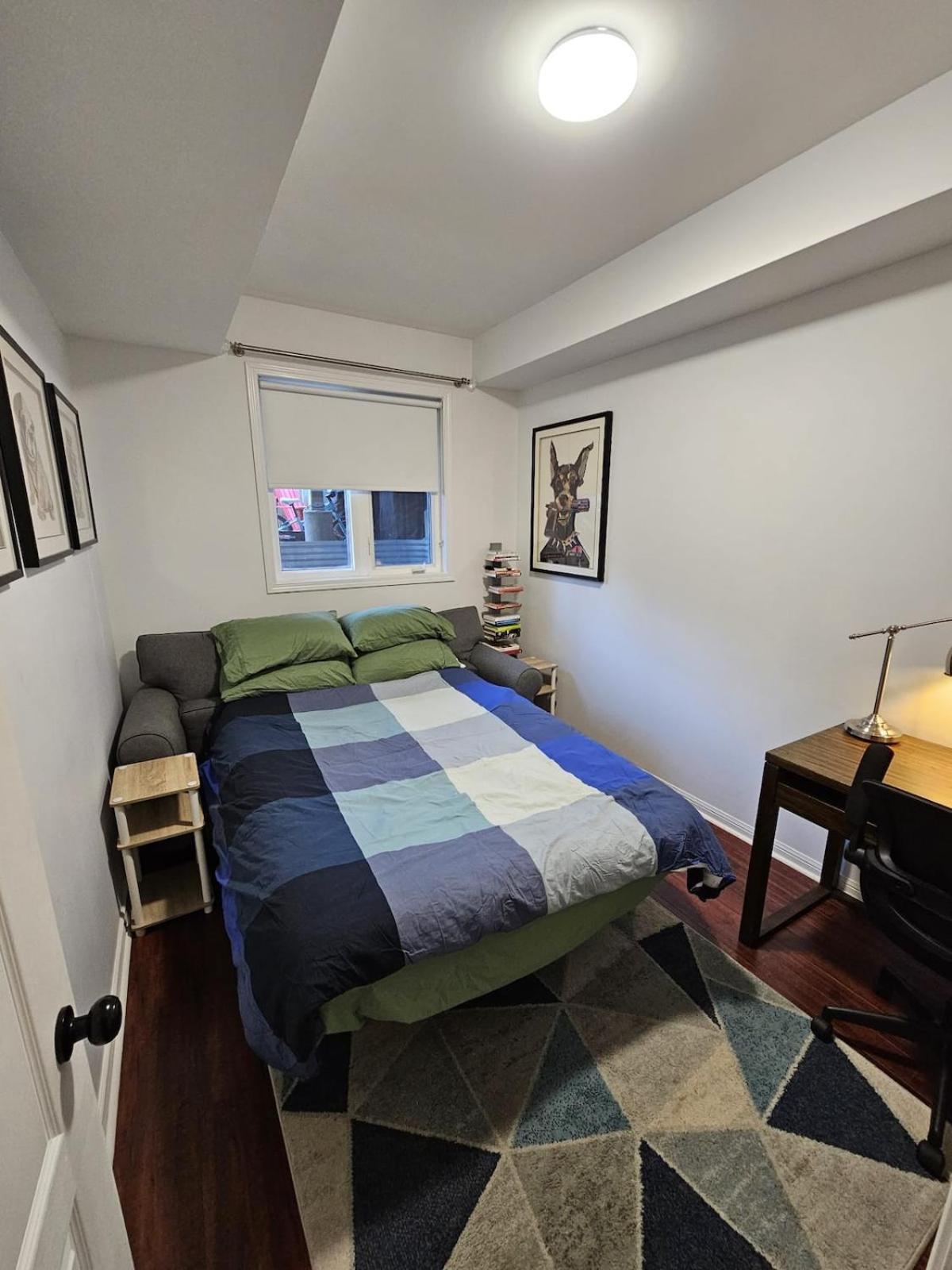 Stylish 2br Townhouse With Patio * Toronto