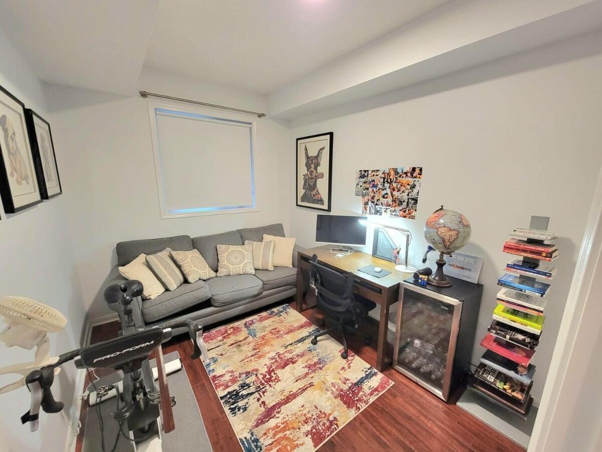 Apartment Stylish 2br Townhouse With Patio *